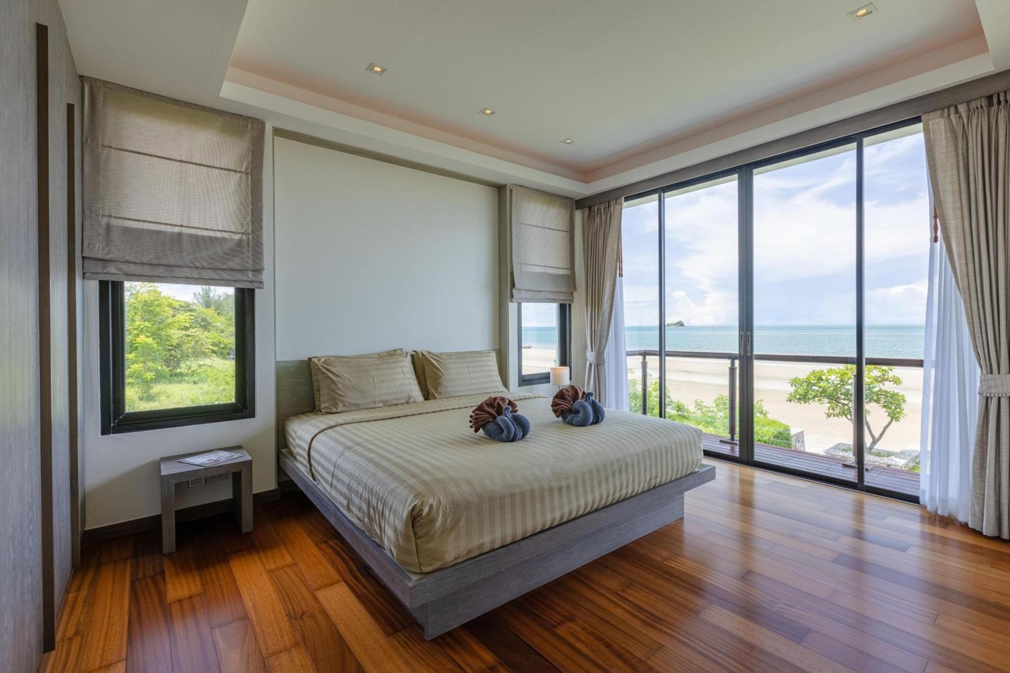 Beachfront Modern 4 Bedroom Pool Villa - Rv HHQ Exterior foto